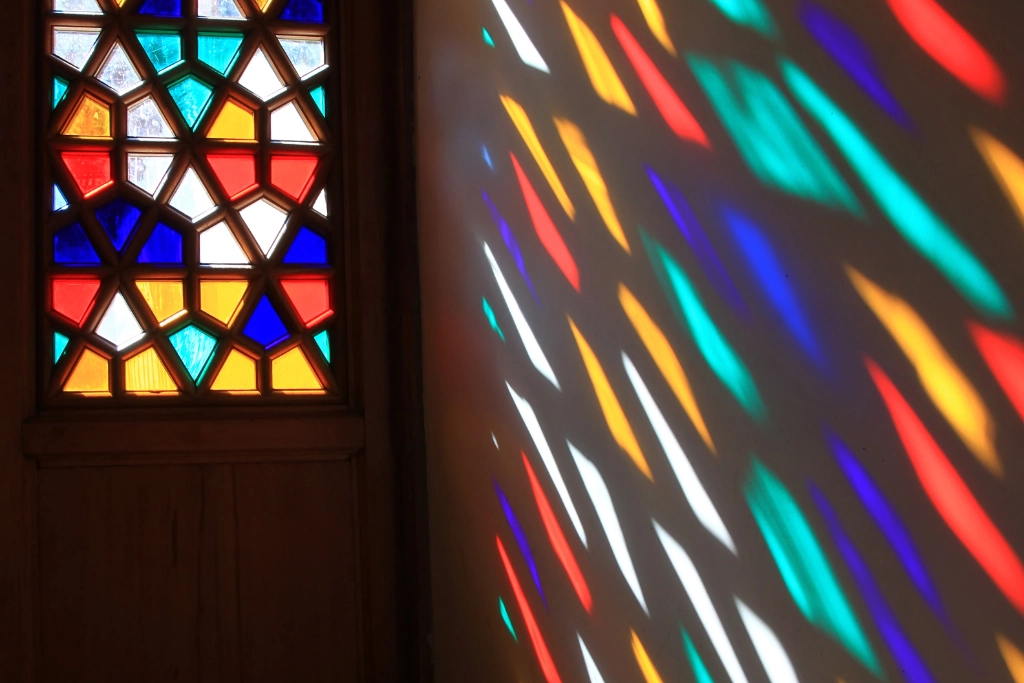 Les vitraux dans la lumière Les vitraux dans la lumière